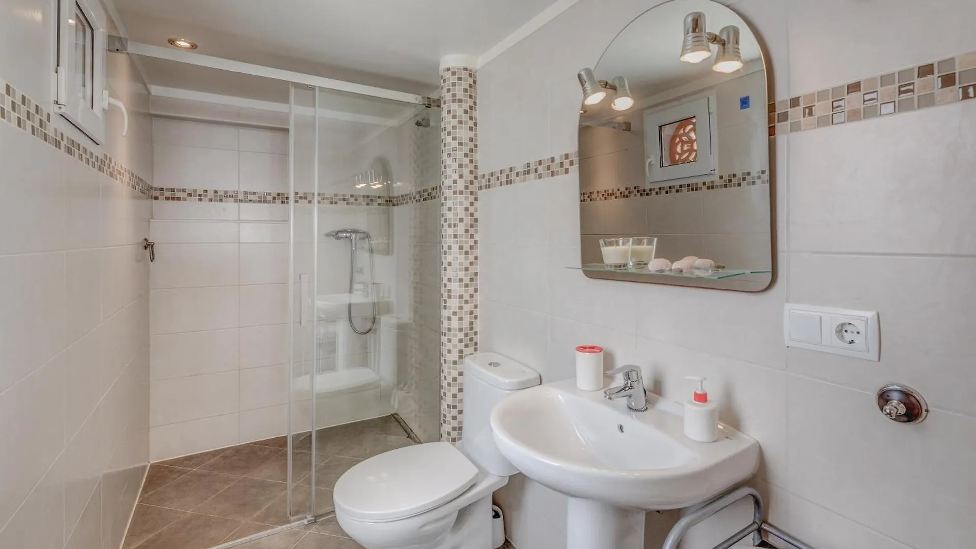 Sweet Family House Villa Cala D´Or 0*,  İspanya